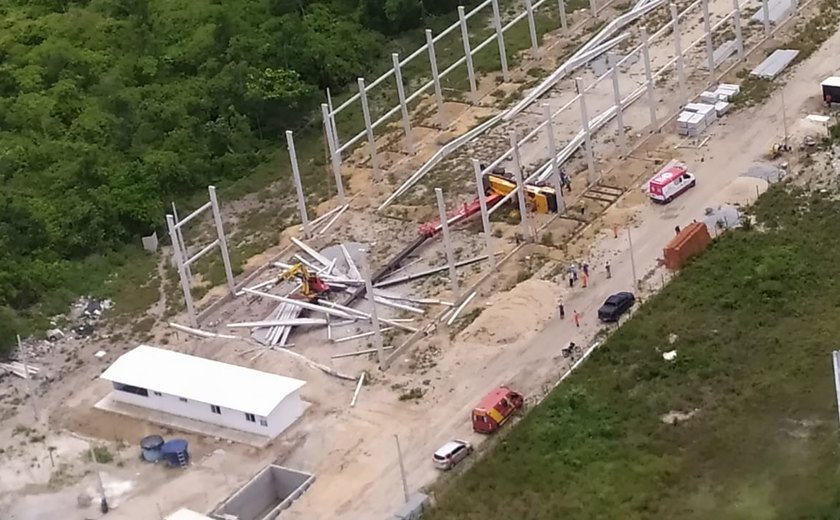 Galpão desaba e deixa um ferido no polo industrial de Marechal Deodoro