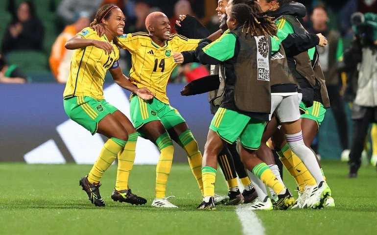 Jamaica bate Panamá por 1 a 0 e complica Brasil na Copa do Mundo