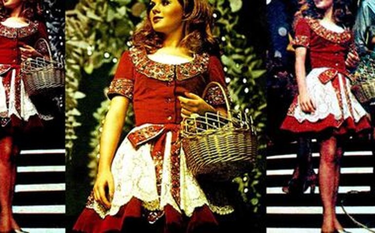 Catarinense faz 'releitura' de Vera Fischer em desfile de trajes típicos no Miss Brasil 2023