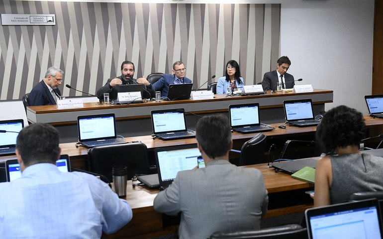 Transição energética deve modernizar processos produtivos, aponta debate