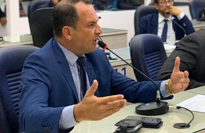 Aprovado requerimento do vereador Francisco Sales que pede o cancelamento do recesso parlamentar em Maceió 