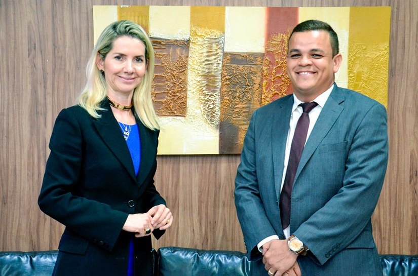 Presidente da Uveal visita Rosa Albuquerque e fala de recursos públicos