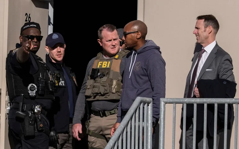 Mandado de busca do FBI em escritório eleitoral perto de Atlanta solicita registros ligados às eleições de 2020