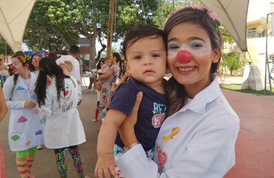 Grupo realiza “Hora do Mamaço” em plena praça pública de Arapiraca