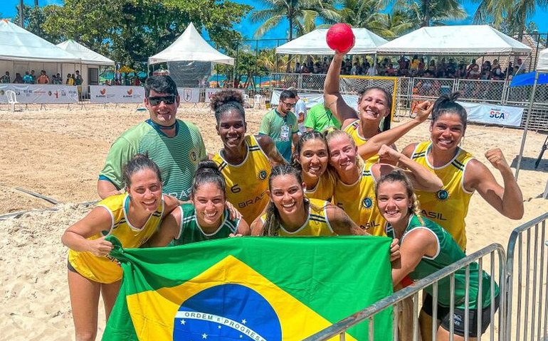 Com o apoio da Prefeitura, Sul-Centro Americano de Handebol de Praia estreia em Maceió