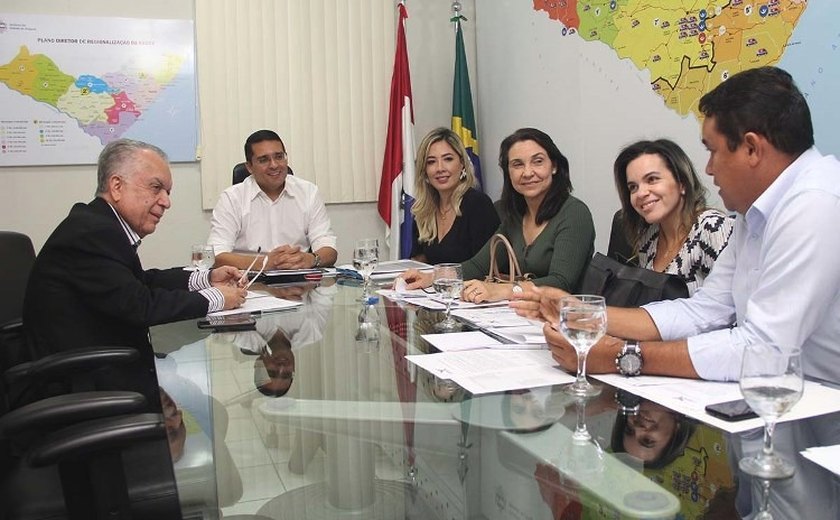 Cosems e Sesau discutem pautas de interesse dos municípios alagoanos