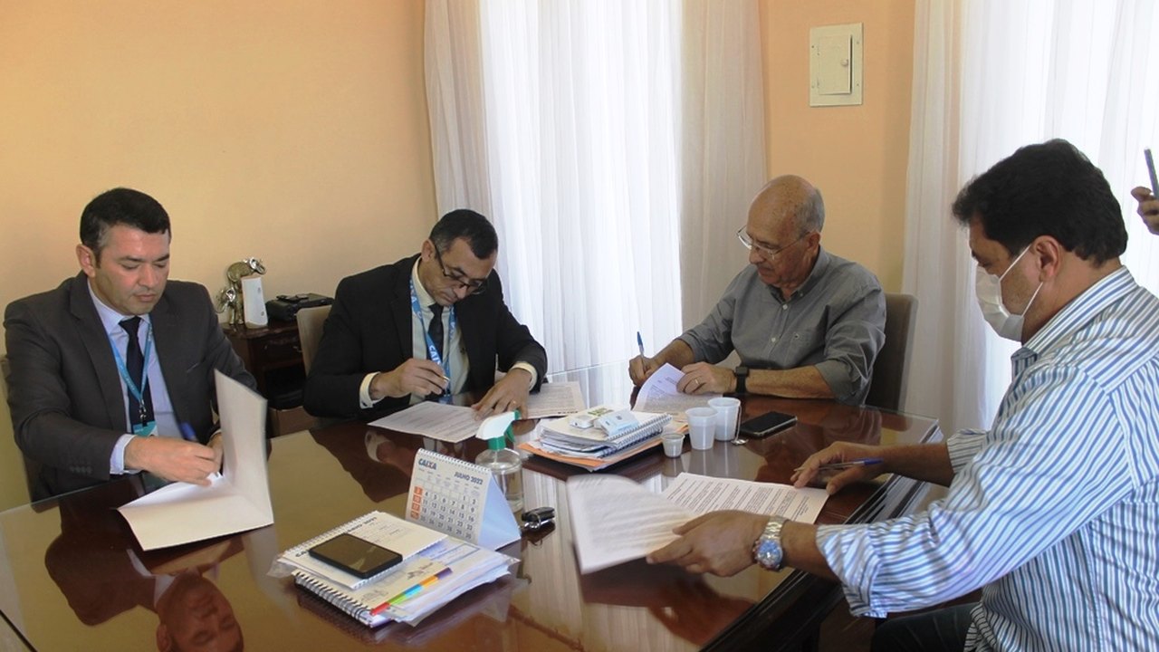 Prefeitura de Penedo e Caixa Econômica Federal renovam contrato