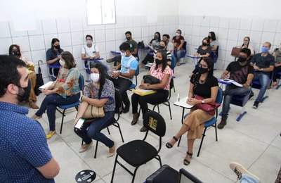Prefeitura de Coruripe realiza reunião com representantes do Conselho Municipal de Educação
