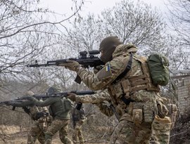 Mercenários estrangeiros teriam desertado perto de Carcóvia, diz Sputnik