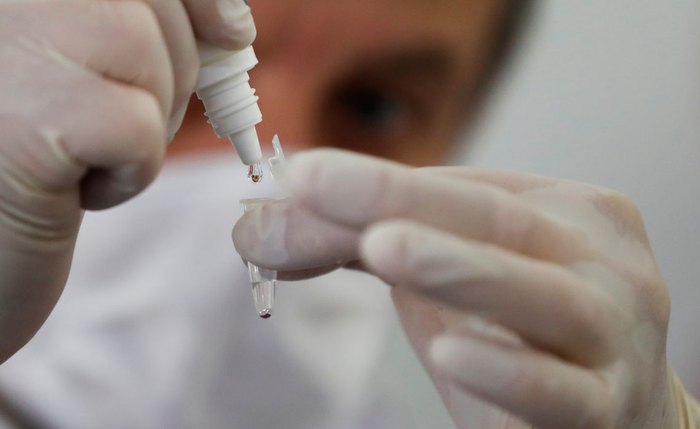 Robô ajuda a fazer triagem de pacientes com covid-19