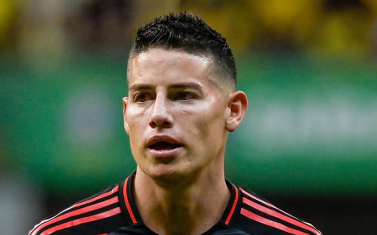 James Rodríguez se enfurece com falta e atira chuteira na direção de árbitro no México