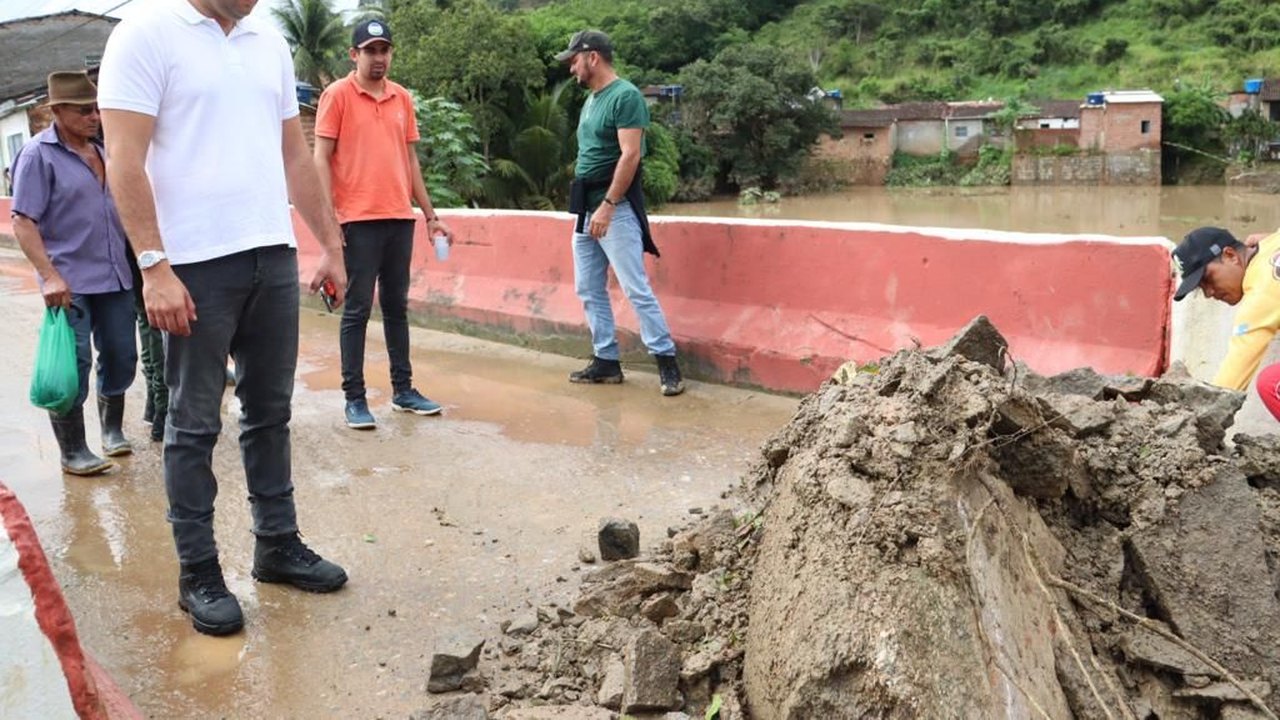 Prefeitura decreta situação de emergência em virtude das fortes chuvas