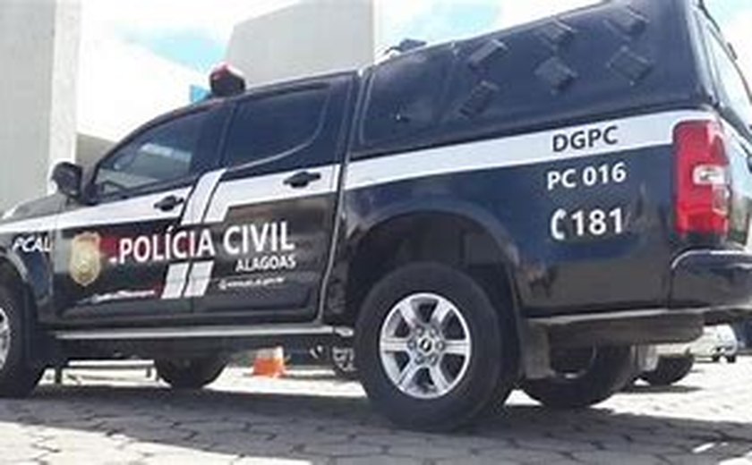 Homem é preso em flagrante por tentar furtar trailer na Jatiúca