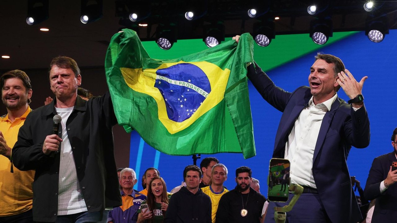 Tarcísio contraria carta de Flávio e diz que é preciso 'respeitar urnas e seguir em frente'