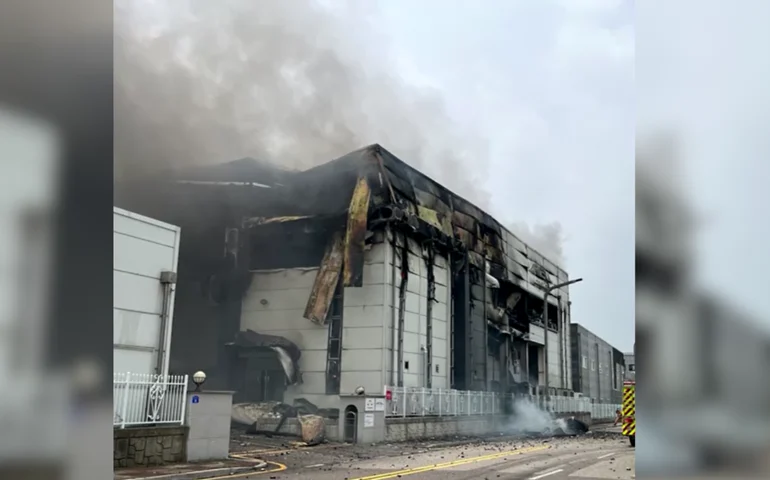 Incêndio em uma fábrica de baterias de lítio deixa pelo menos 16 mortos na Coreia do Sul