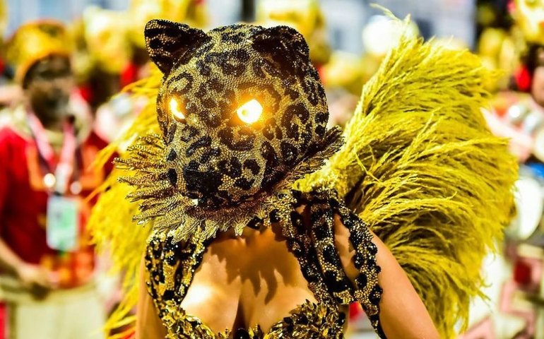 Entenda como funciona a fantasia de onça de Paolla Oliveira para o carnaval