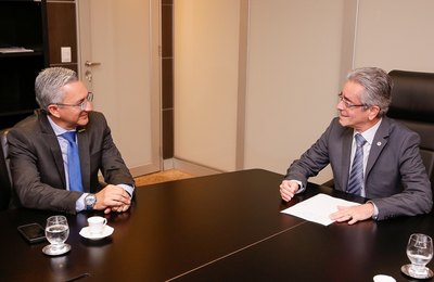 Fábio Bittencourt recebe visita do presidente da Arpen/BR