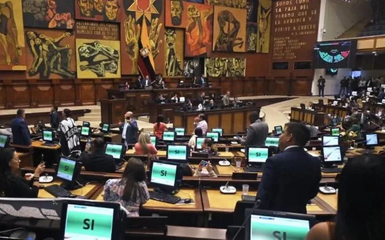 Congresso do Equador rejeita aumento de imposto para financiar guerra contra o narcotráfico