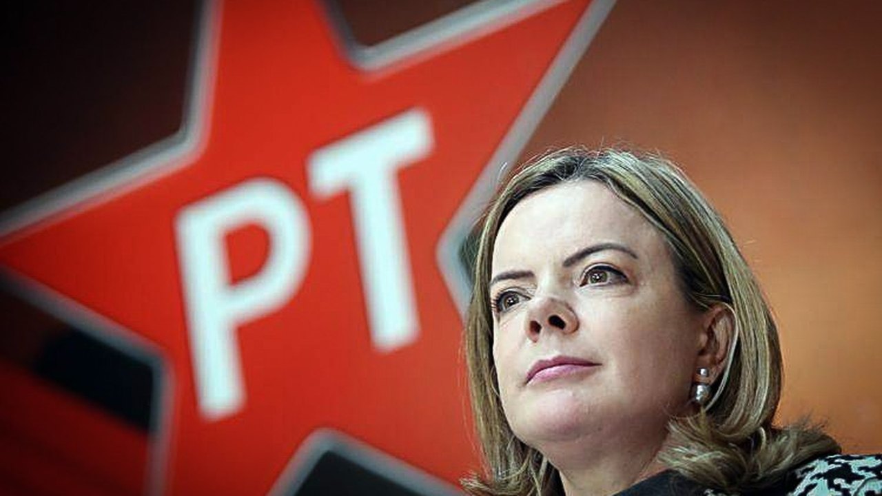 Gleisi confirma pedido de ampliar votação até 19h por ações da PRF