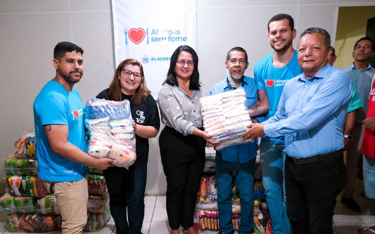 Alagoas sem Fome entrega uma tonelada de alimentos ao instituto Beneditense Associativista