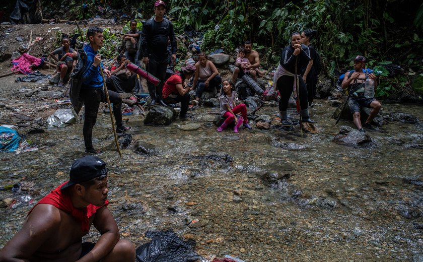 Trilha do inferno: Narcotráfico da Colômbia lucra US$ 65 milhões com recorde de imigrantes na selva de Darién