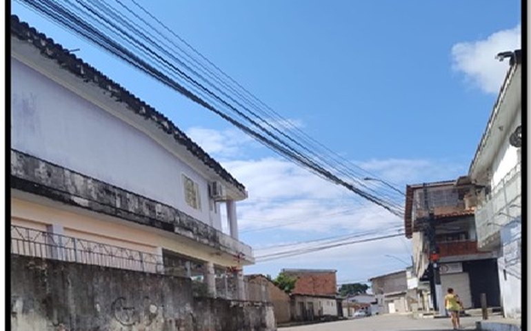 Faixas de pedestres e lombadas: Aldo Loureiro solicita repintura e manutenção no Petrópolis