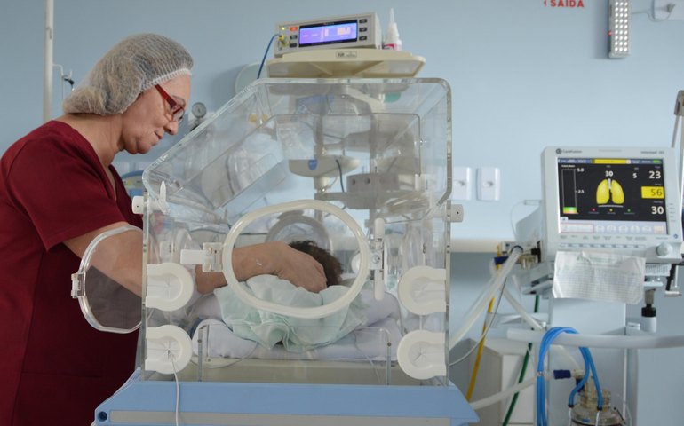 Pediatra da Sesau alerta aos pais sobre a prevenção da bronquiolite em crianças