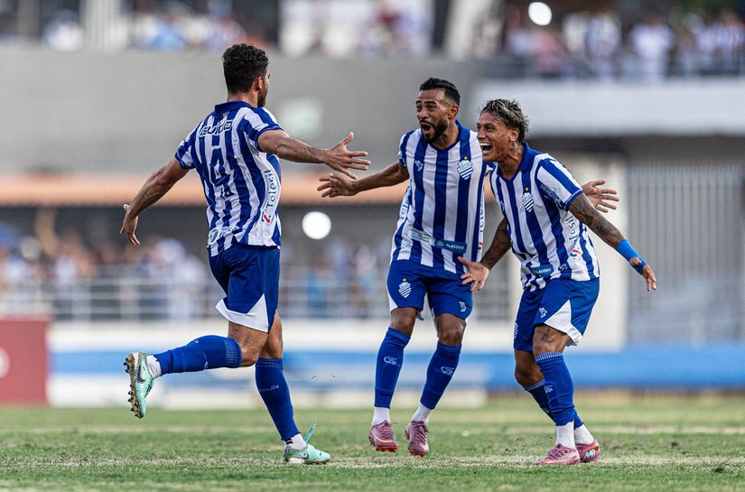 CSA domina e vence Coruripe por 3 a 0 na estreia do Estadual