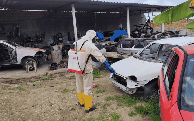 Prefeitura de Penedo realiza borrifação de larvicida como técnica de combate à dengue