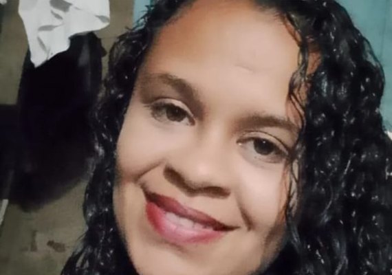 Mulher é morta a facadas pelo marido no Residencial Vale do Perucaba, em Arapiraca