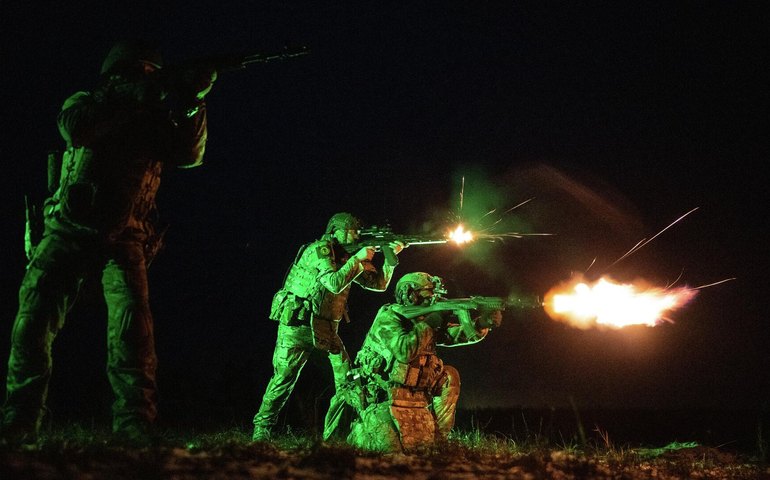 Comandante russo mantém liderança em combate mesmo após ferimento, afirma Ministério da Defesa