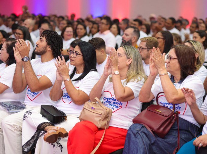 Seduc empossa gestores da rede estadual e lança Jornada Pedagógica 2026