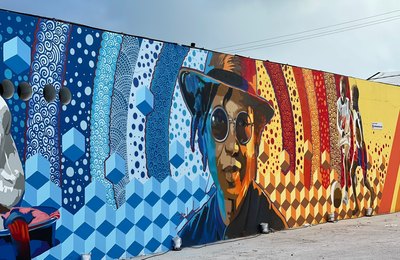 Empresas se unem para homenagear o mestre Djavan com a “Rua dos Amores”