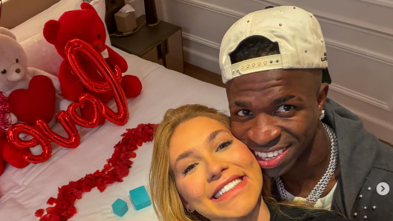 Vini Jr. e Virgínia assumem namoro com post romântico nas redes sociais