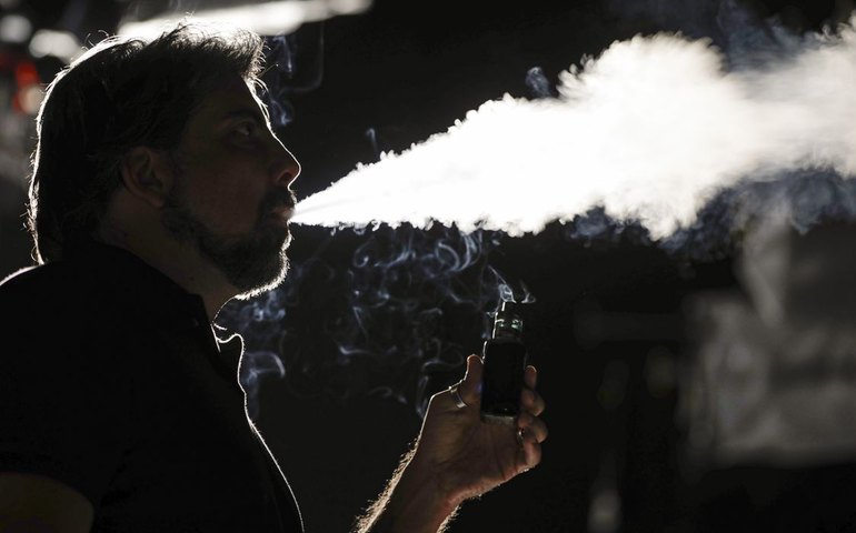 Vape Mata: Fundação do Câncer lança campanha inspirada em games