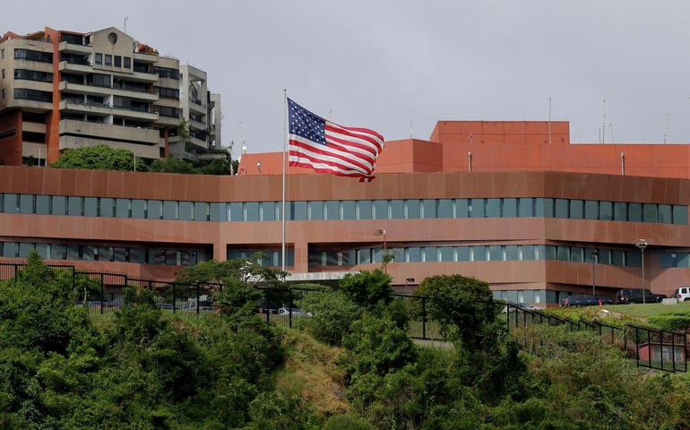 Diplomatas dos EUA se recusam a atuar na Venezuela e classificam ações como 'ocupação'