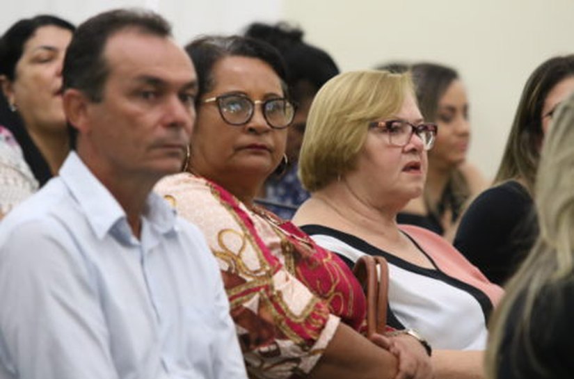 Aprovado projeto de Cibele Moura que veda nomeação pelo Estado de condenados na Lei Maria da Penha