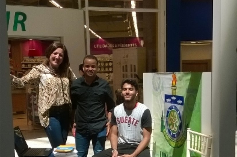 Uncisal marca presença em Feirão do Estudante