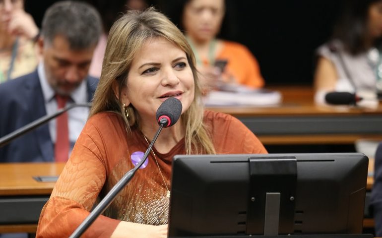 Comissão aprova permissão para que despesa com cuidado de crianças seja considerada gasto eleitoral