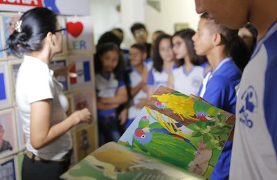 Esmal leva estudantes para a Biblioteca Estadual Graciliano Ramos