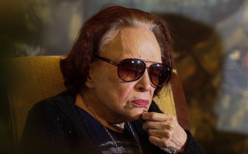 Morre Bibi Ferreira, diva do musical brasileiro, aos 96 anos