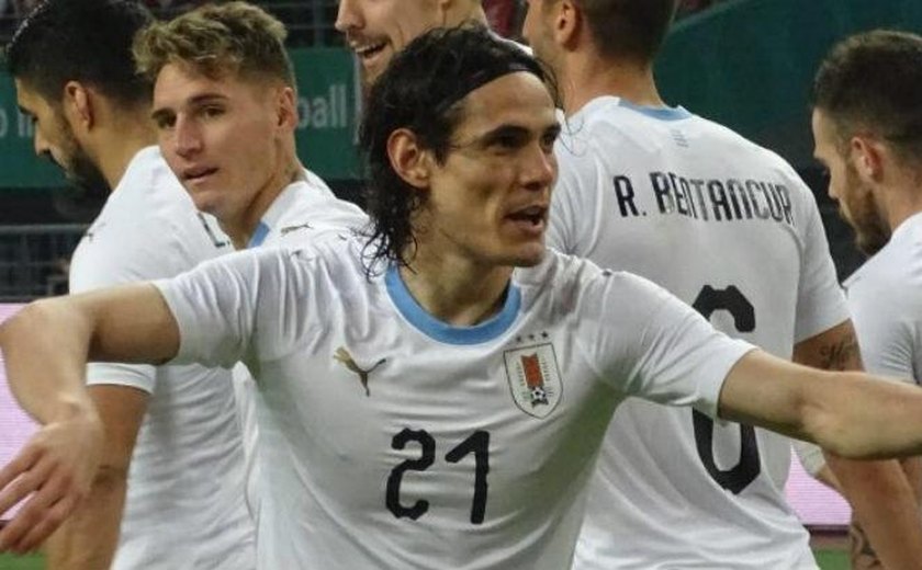 Com gol de Cavani, Uruguai bate País de Gales e fatura torneio amistoso na China