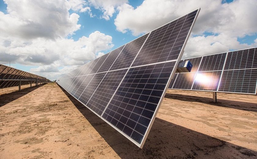 Governo de Alagoas sanciona lei de incentivo ao uso de energia solar