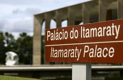 Brasil aciona OMC contra tarifaço dos Estados Unidos