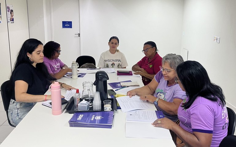 Secretaria da Mulher e movimentos femininos alinham reestruturação de Fórum