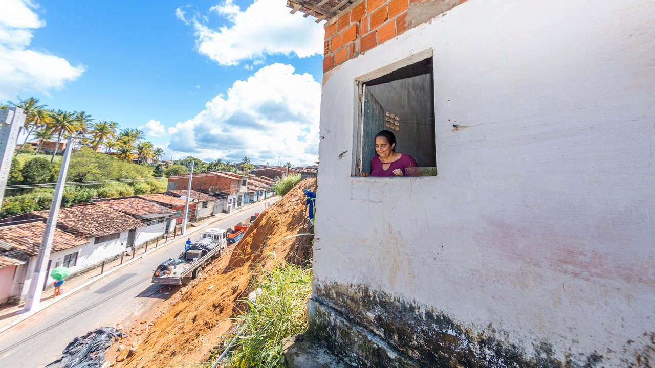 “Agora vou ter o sonho dos anjos, vou dormir tranquila” disse moradora sobre obra de proteção de encosta na Chã da Jaqueira