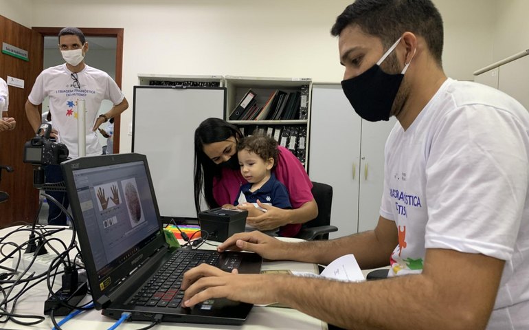 Instituto de Identificação de Alagoas emite 70 carteiras de identidade para crianças autistas