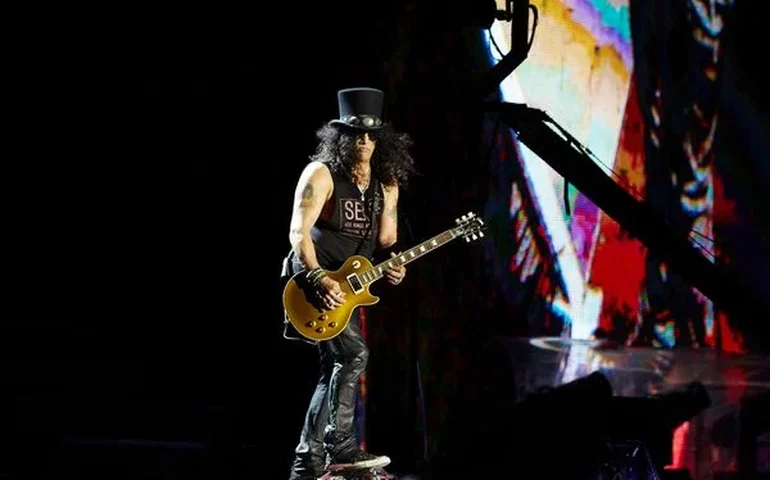 Slash, guitarrista do Guns N'Roses, anuncia shows no Brasil