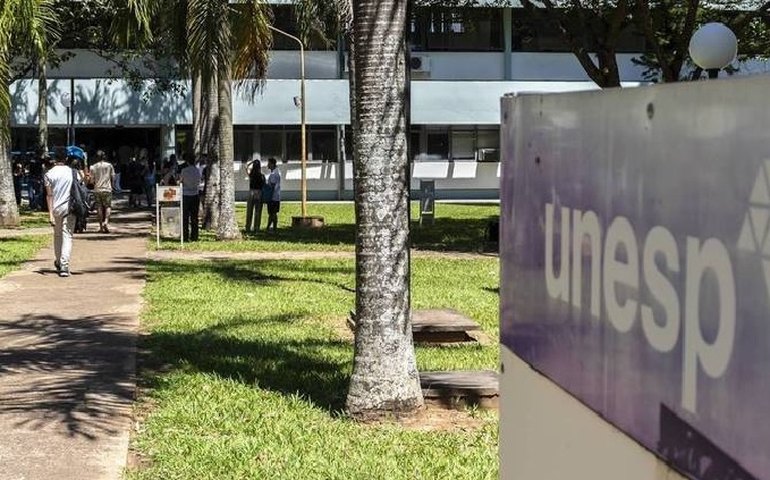 Fuvest, Unicamp e Unesp: por que os vestibulares de SP vêm perdendo inscritos?