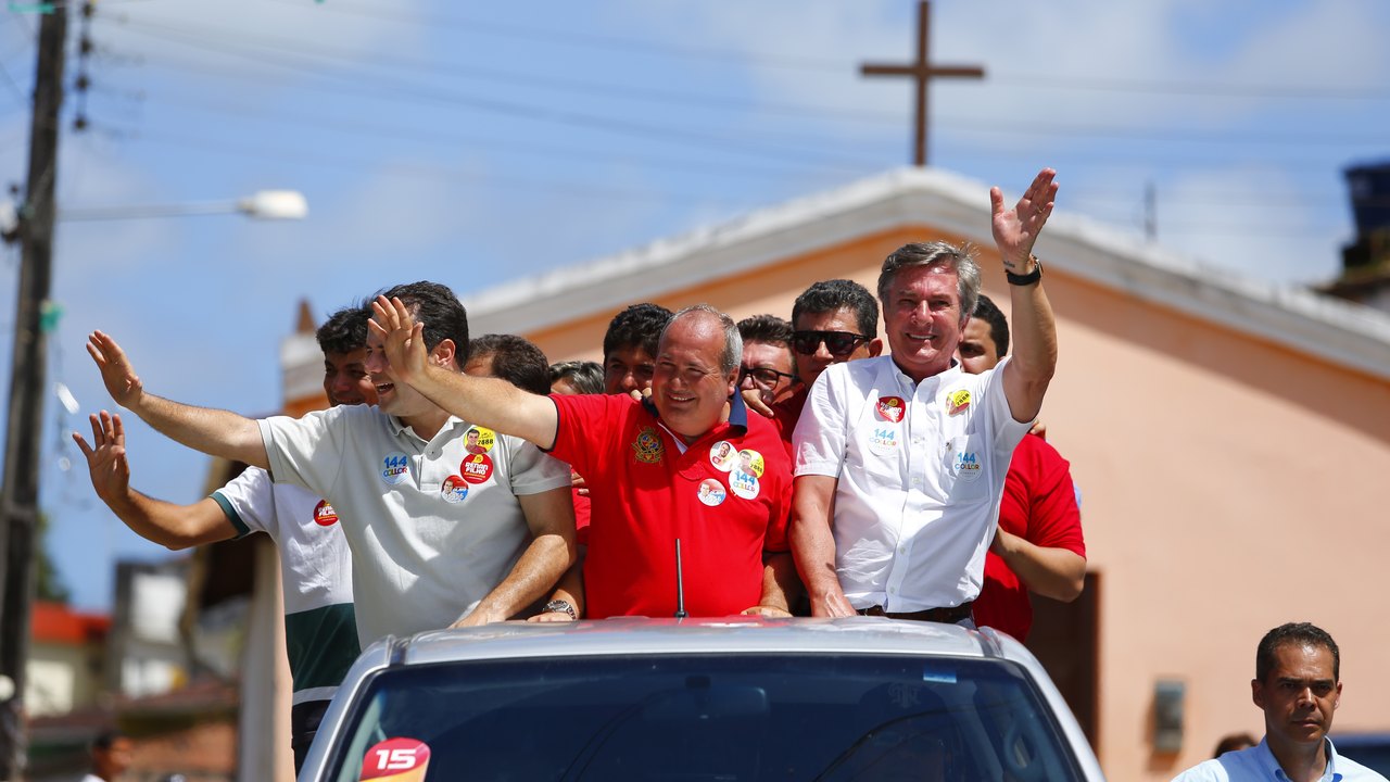 Litoral Norte demonstra apoio à reeleição do senador Fernando Collor